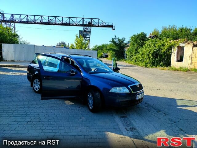 Синій Шкода Октавія, об'ємом двигуна 1.6 л та пробігом 307 тис. км за 4700 $, фото 1 на Automoto.ua