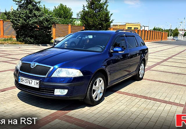 Синий Шкода Октавия, объемом двигателя 1.6 л и пробегом 235 тыс. км за 6500 $, фото 1 на Automoto.ua