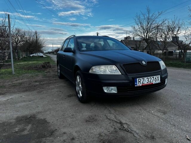 Синій Шкода Октавія, об'ємом двигуна 2 л та пробігом 404 тис. км за 3200 $, фото 1 на Automoto.ua
