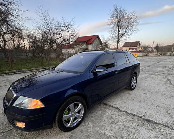 Синій Шкода Октавія, об'ємом двигуна 1.97 л та пробігом 372 тис. км за 6400 $, фото 1 на Automoto.ua