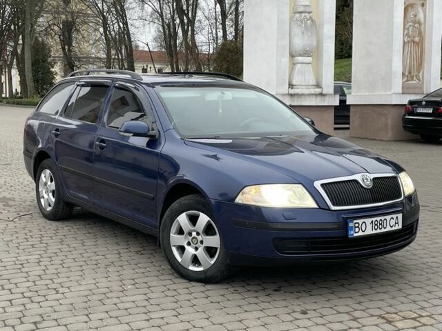 Синій Шкода Октавія, об'ємом двигуна 1.6 л та пробігом 298 тис. км за 5100 $, фото 1 на Automoto.ua