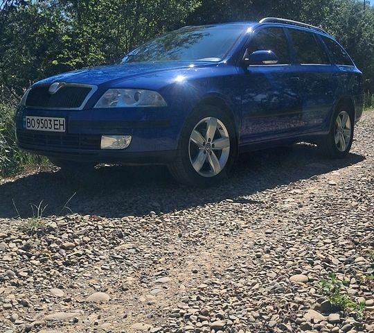 Синий Шкода Октавия, объемом двигателя 1.9 л и пробегом 324 тыс. км за 5999 $, фото 1 на Automoto.ua