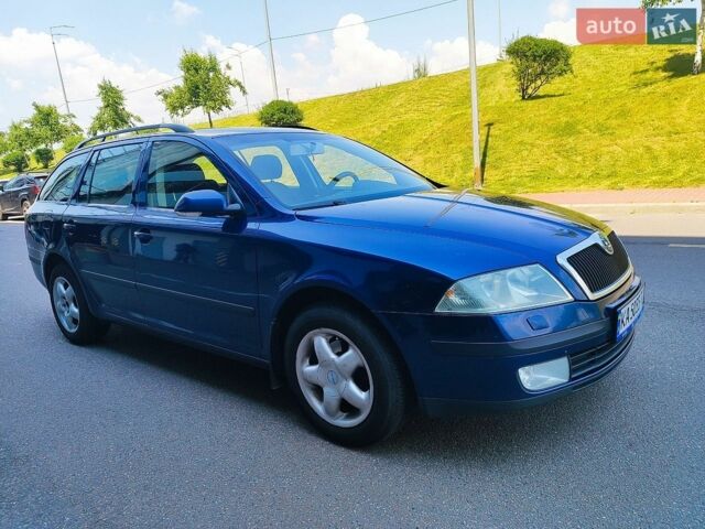 Синий Шкода Октавия, объемом двигателя 1.98 л и пробегом 210 тыс. км за 4650 $, фото 1 на Automoto.ua