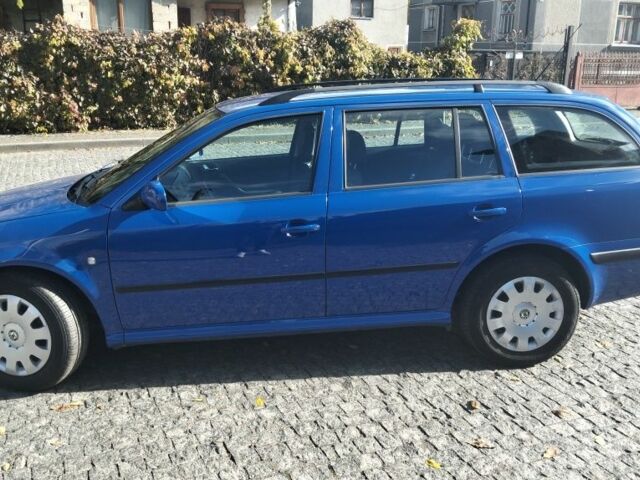 Синий Шкода Октавия, объемом двигателя 1 л и пробегом 230 тыс. км за 5100 $, фото 1 на Automoto.ua