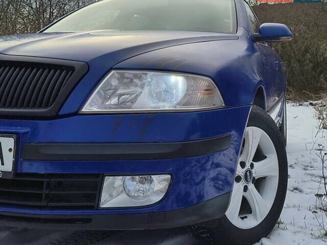 Синий Шкода Октавия, объемом двигателя 1.9 л и пробегом 290 тыс. км за 5400 $, фото 1 на Automoto.ua