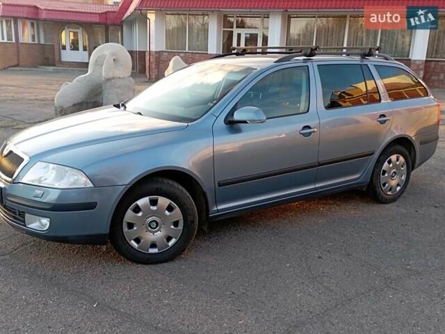 Синий Шкода Октавия, объемом двигателя 1.6 л и пробегом 200 тыс. км за 6850 $, фото 1 на Automoto.ua