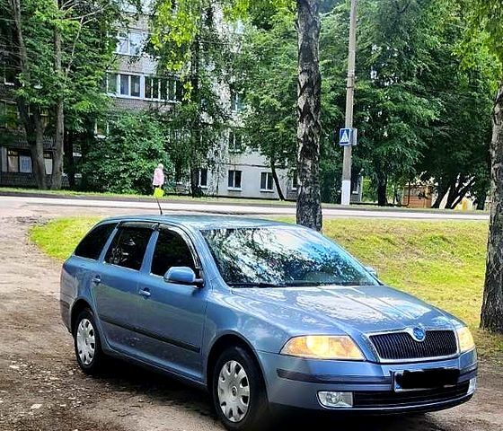 Синий Шкода Октавия, объемом двигателя 1.6 л и пробегом 260 тыс. км за 5950 $, фото 1 на Automoto.ua