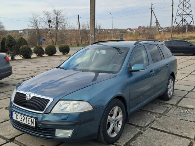 Синий Шкода Октавия, объемом двигателя 1.9 л и пробегом 380 тыс. км за 2350 $, фото 1 на Automoto.ua