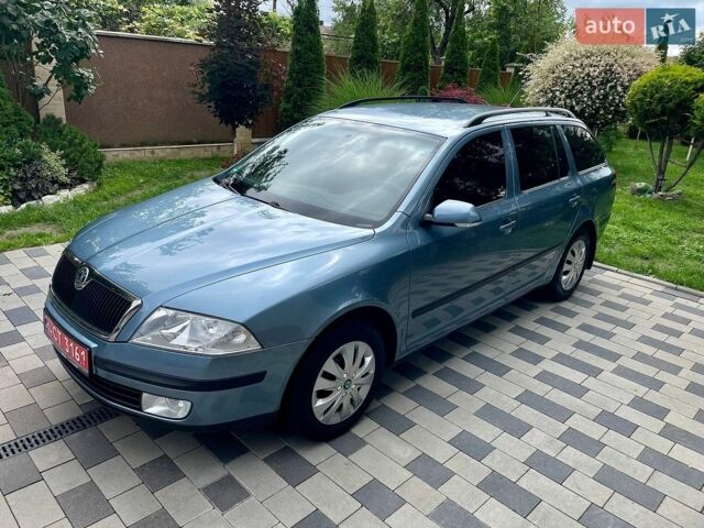 Синий Шкода Октавия, объемом двигателя 1.6 л и пробегом 212 тыс. км за 6450 $, фото 1 на Automoto.ua