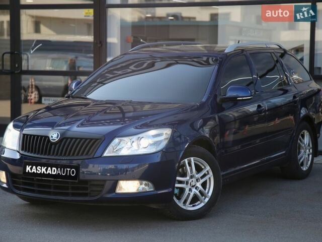 Синій Шкода Октавія, об'ємом двигуна 1.39 л та пробігом 244 тис. км за 8600 $, фото 1 на Automoto.ua