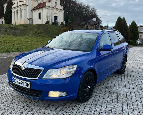 Синий Шкода Октавия, объемом двигателя 1.6 л и пробегом 245 тыс. км за 6800 $, фото 1 на Automoto.ua