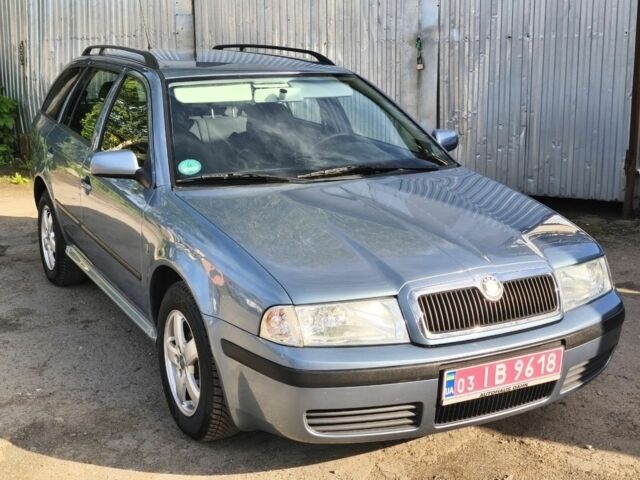 Синій Шкода Октавія, об'ємом двигуна 0 л та пробігом 290 тис. км за 5750 $, фото 1 на Automoto.ua