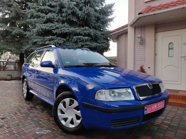 Синий Шкода Октавия, объемом двигателя 1.6 л и пробегом 225 тыс. км за 6800 $, фото 1 на Automoto.ua