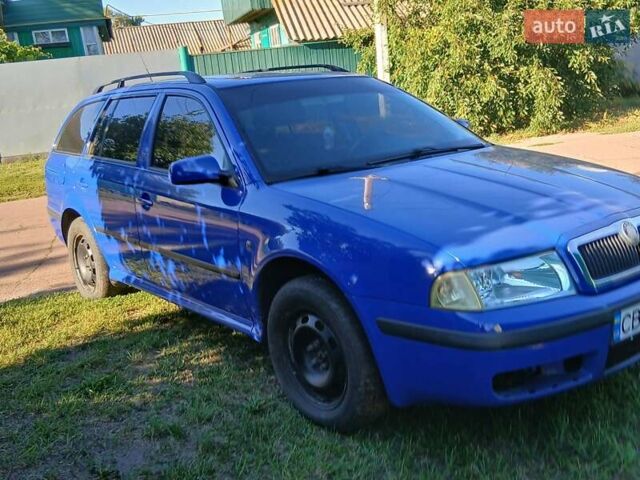 Синий Шкода Октавия, объемом двигателя 1.6 л и пробегом 200 тыс. км за 5500 $, фото 1 на Automoto.ua