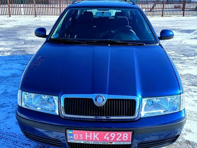 Синий Шкода Октавия, объемом двигателя 1.6 л и пробегом 18300 тыс. км за 6100 $, фото 1 на Automoto.ua