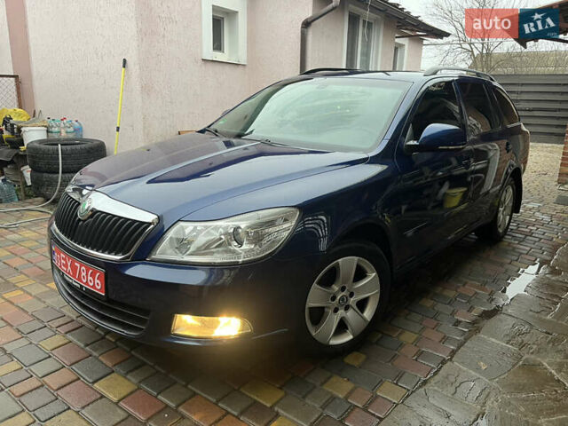 Синий Шкода Октавия, объемом двигателя 1.8 л и пробегом 256 тыс. км за 8550 $, фото 1 на Automoto.ua