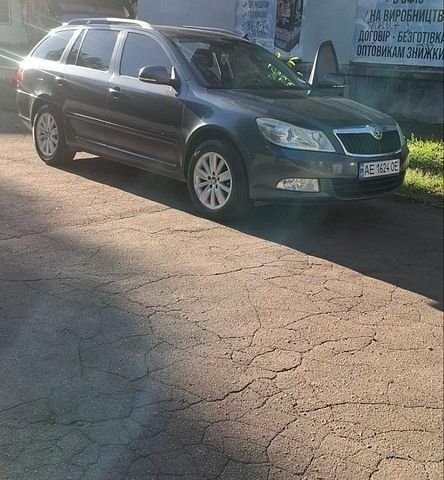 Синий Шкода Октавия, объемом двигателя 1.4 л и пробегом 220 тыс. км за 6900 $, фото 1 на Automoto.ua