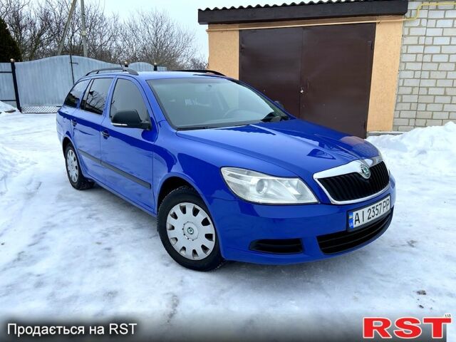 Синий Шкода Октавия, объемом двигателя 1.6 л и пробегом 23000 тыс. км за 6700 $, фото 1 на Automoto.ua