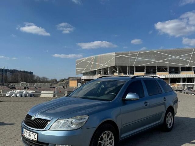 Синий Шкода Октавия, объемом двигателя 1.8 л и пробегом 225 тыс. км за 6900 $, фото 1 на Automoto.ua