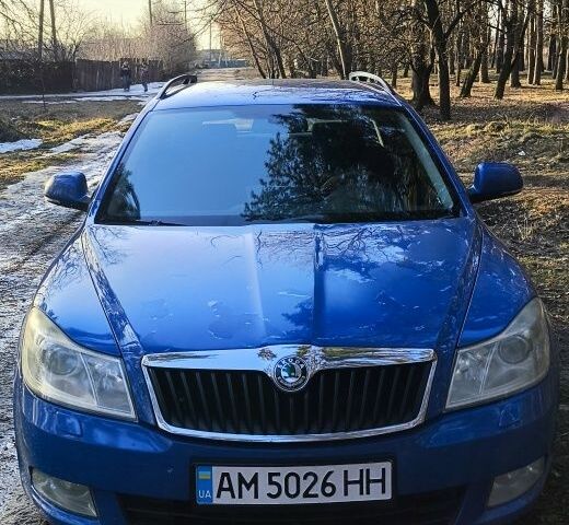 Синий Шкода Октавия, объемом двигателя 1.8 л и пробегом 353 тыс. км за 5400 $, фото 1 на Automoto.ua