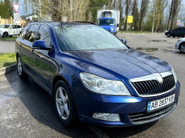 Синій Шкода Октавія, об'ємом двигуна 2 л та пробігом 340 тис. км за 7700 $, фото 1 на Automoto.ua