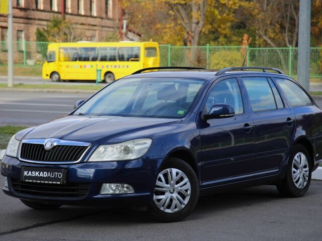 Шкода Октавія 2009 у Харкові на Automoto.ua Синій Шкода Октавія, об'ємом двигуна 1.6 л та пробігом 249 тис. км за 6999 $, фото 1 на Automoto.ua