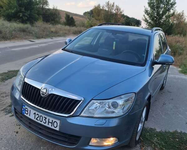 Синій Шкода Октавія, об'ємом двигуна 1.4 л та пробігом 243 тис. км за 6800 $, фото 1 на Automoto.ua
