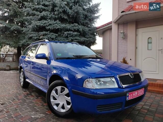Синий Шкода Октавия, объемом двигателя 1.6 л и пробегом 225 тыс. км за 6800 $, фото 1 на Automoto.ua