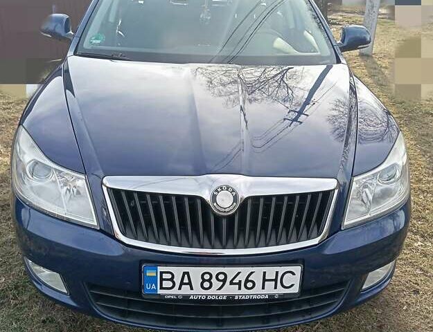 Синий Шкода Октавия, объемом двигателя 1.8 л и пробегом 160 тыс. км за 7100 $, фото 1 на Automoto.ua