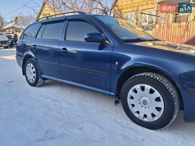 Синій Шкода Октавія, об'ємом двигуна 1.6 л та пробігом 248 тис. км за 6500 $, фото 1 на Automoto.ua