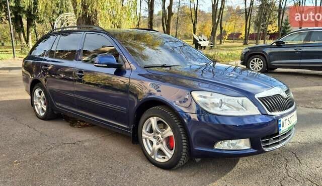 Синий Шкода Октавия, объемом двигателя 1.39 л и пробегом 260 тыс. км за 6500 $, фото 1 на Automoto.ua