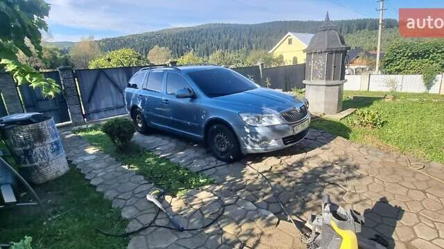 Синий Шкода Октавия, объемом двигателя 1.6 л и пробегом 377 тыс. км за 7200 $, фото 1 на Automoto.ua