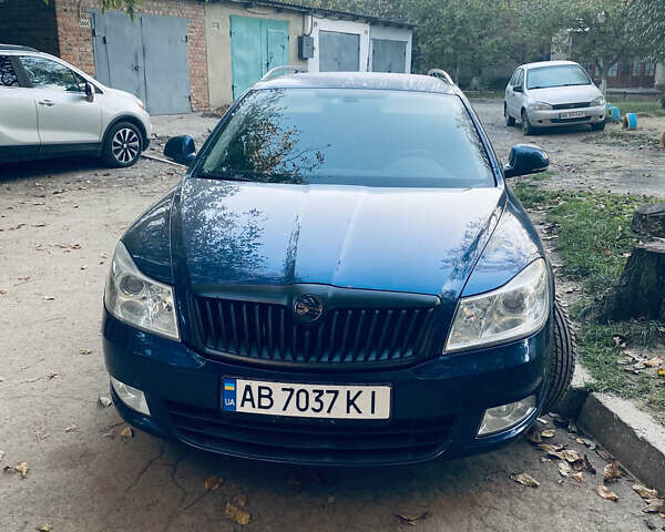 Синій Шкода Октавія, об'ємом двигуна 1.6 л та пробігом 244 тис. км за 7699 $, фото 1 на Automoto.ua