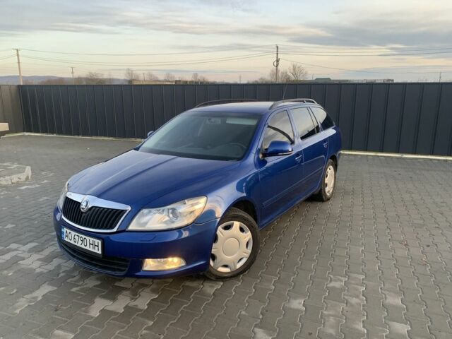 Синій Шкода Октавія, об'ємом двигуна 1.6 л та пробігом 276 тис. км за 6500 $, фото 1 на Automoto.ua