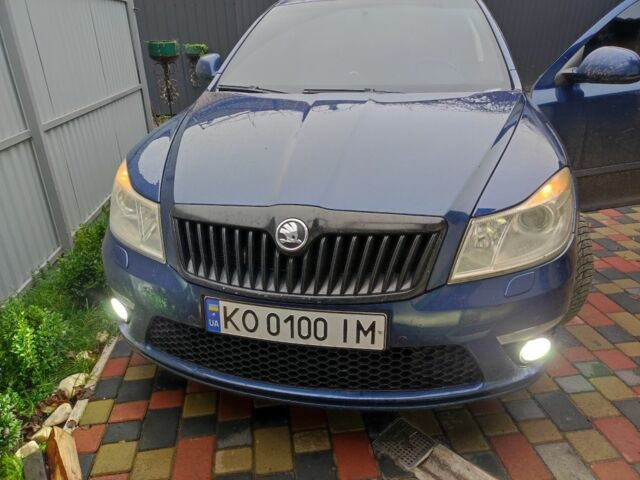 Синий Шкода Октавия, объемом двигателя 1.6 л и пробегом 330 тыс. км за 7094 $, фото 1 на Automoto.ua