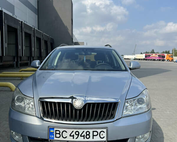 Синий Шкода Октавия, объемом двигателя 1.6 л и пробегом 335 тыс. км за 6800 $, фото 1 на Automoto.ua