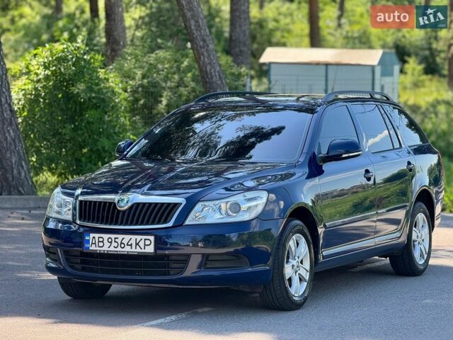 Синий Шкода Октавия, объемом двигателя 1.6 л и пробегом 258 тыс. км за 7850 $, фото 1 на Automoto.ua