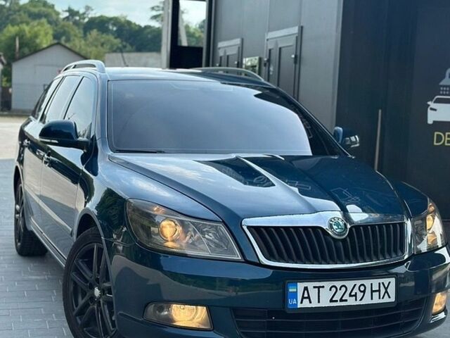 Синій Шкода Октавія, об'ємом двигуна 1.2 л та пробігом 199 тис. км за 5000 $, фото 1 на Automoto.ua