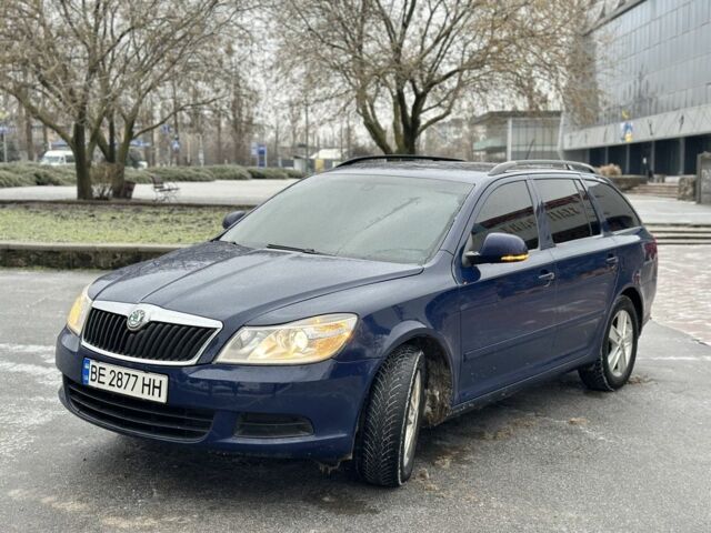 Синий Шкода Октавия, объемом двигателя 1.6 л и пробегом 230 тыс. км за 8100 $, фото 1 на Automoto.ua