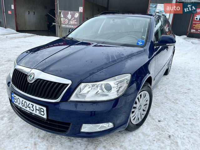 Синий Шкода Октавия, объемом двигателя 1.4 л и пробегом 230 тыс. км за 7300 $, фото 1 на Automoto.ua
