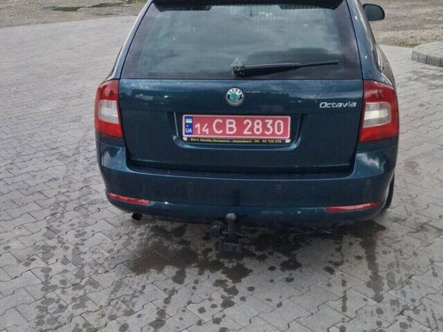 Синий Шкода Октавия, объемом двигателя 1.2 л и пробегом 213 тыс. км за 6300 $, фото 1 на Automoto.ua