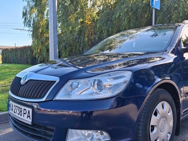 Синій Шкода Октавія, об'ємом двигуна 1.6 л та пробігом 295 тис. км за 5700 $, фото 1 на Automoto.ua