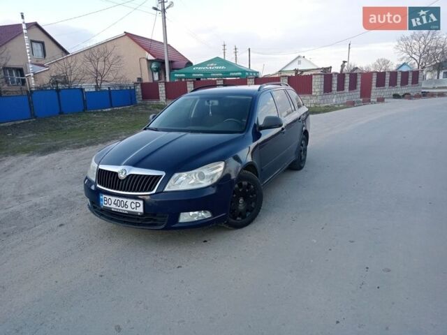 Синий Шкода Октавия, объемом двигателя 1.6 л и пробегом 241 тыс. км за 5950 $, фото 1 на Automoto.ua