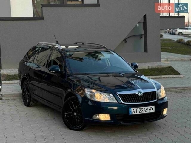Синий Шкода Октавия, объемом двигателя 1.2 л и пробегом 196 тыс. км за 6999 $, фото 1 на Automoto.ua
