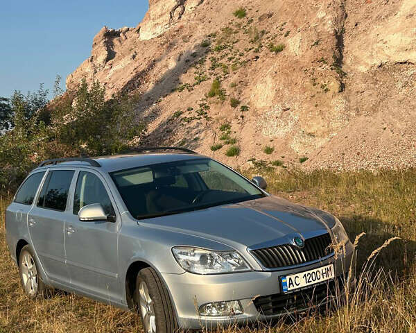 Синій Шкода Октавія, об'ємом двигуна 1.6 л та пробігом 291 тис. км за 8300 $, фото 1 на Automoto.ua