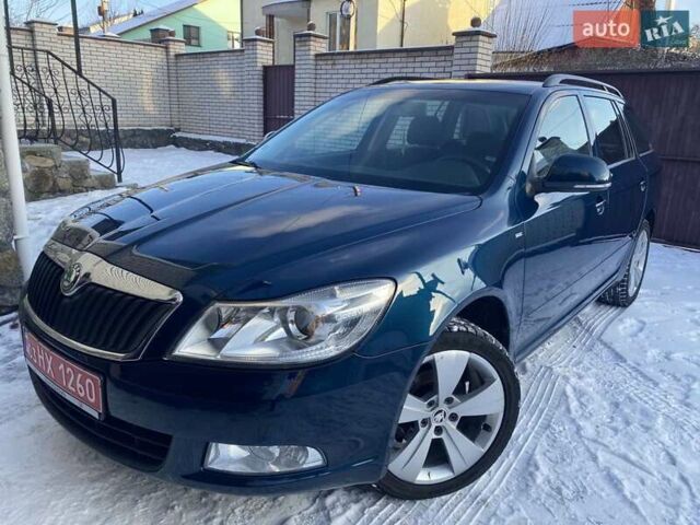 Синий Шкода Октавия, объемом двигателя 1.6 л и пробегом 214 тыс. км за 8900 $, фото 1 на Automoto.ua