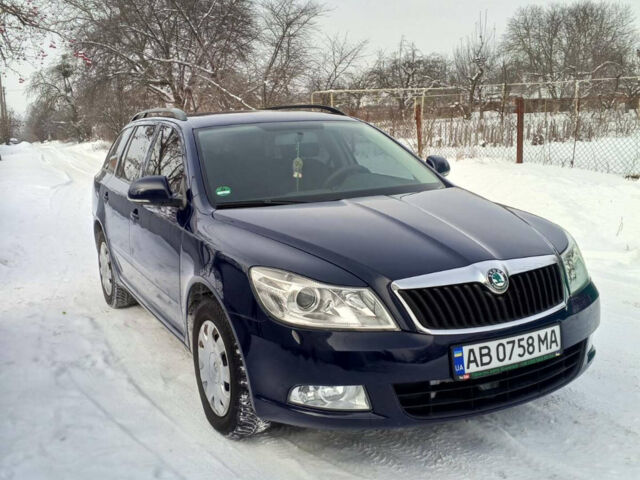 Синій Шкода Октавія, об'ємом двигуна 1.6 л та пробігом 179 тис. км за 9000 $, фото 1 на Automoto.ua