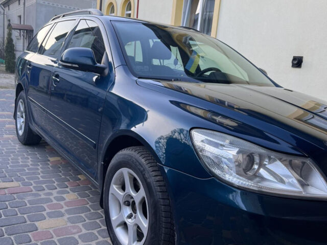 Синій Шкода Октавія, об'ємом двигуна 1.6 л та пробігом 304 тис. км за 7600 $, фото 1 на Automoto.ua