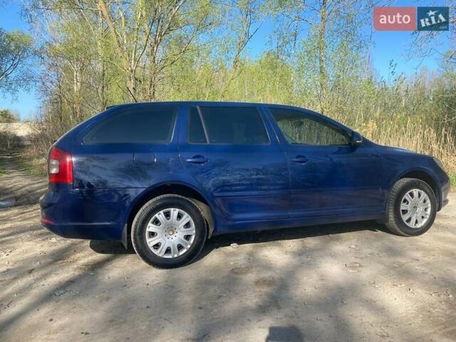 Синій Шкода Октавія, об'ємом двигуна 1.6 л та пробігом 314 тис. км за 7850 $, фото 1 на Automoto.ua