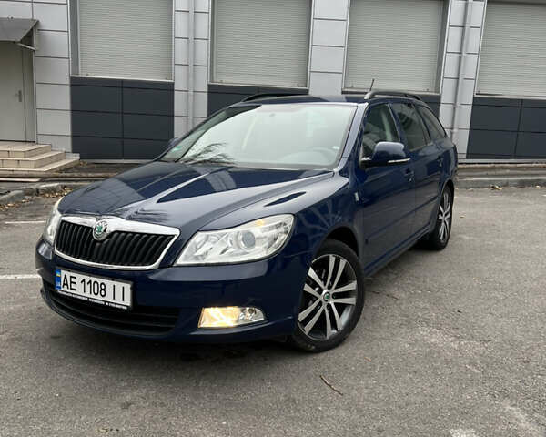 Синий Шкода Октавия, объемом двигателя 1.4 л и пробегом 208 тыс. км за 8400 $, фото 1 на Automoto.ua